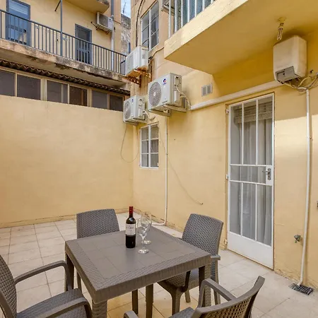 Cosy 2 Bedroom Near The Sea Cell1-1 아파트 세인트폴스베이